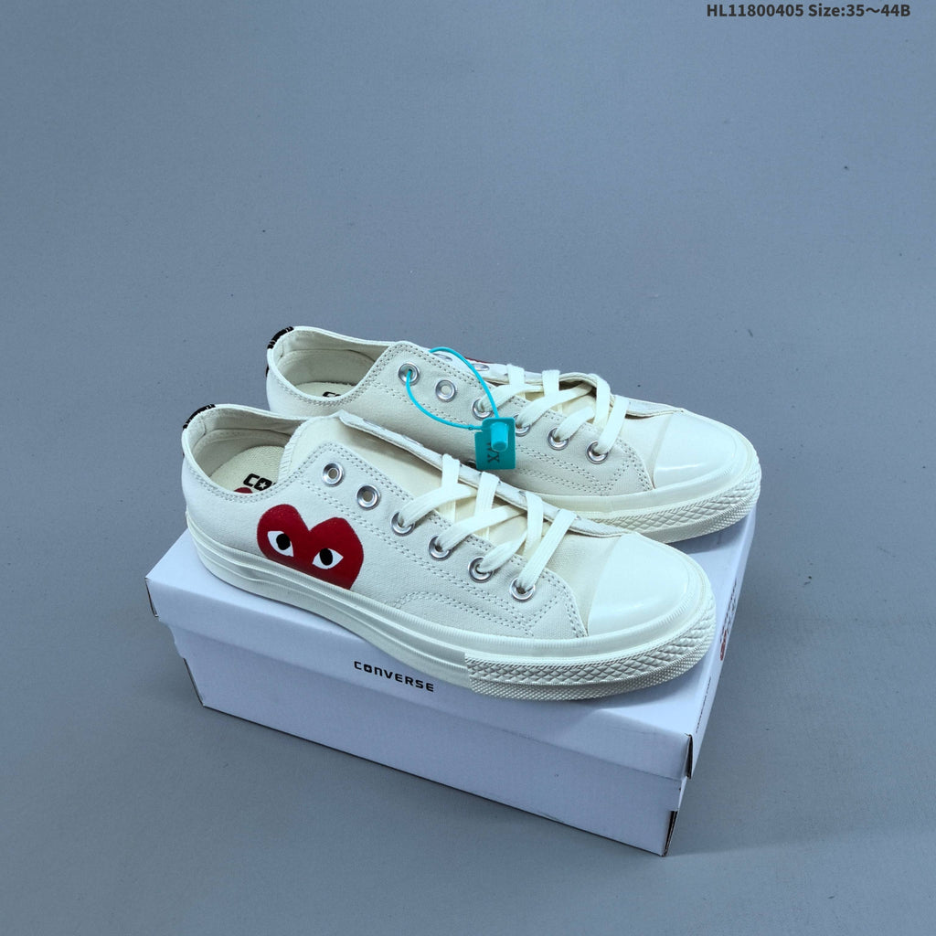 Comme des Garçons Play x Converse Chuck 1970S Trainers - product image from the listing.