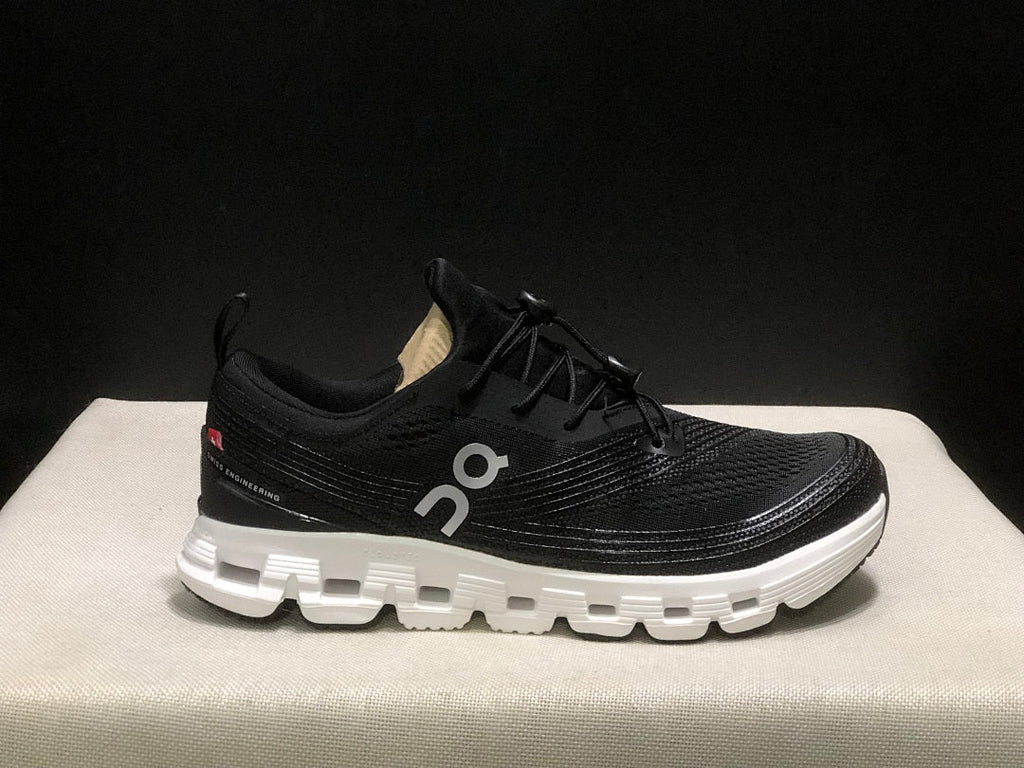 Black and White On Cloud X Z5 Sneakers - product image from the listing.