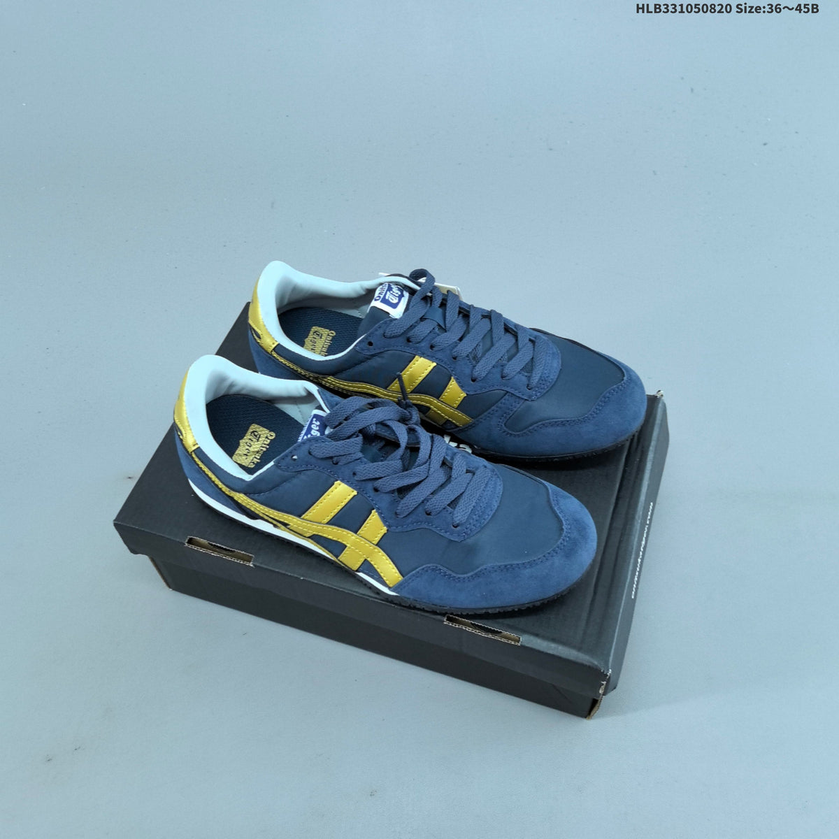 Onitsuka Tiger Serrano Unisex Casual Trainers - product image from the listing.