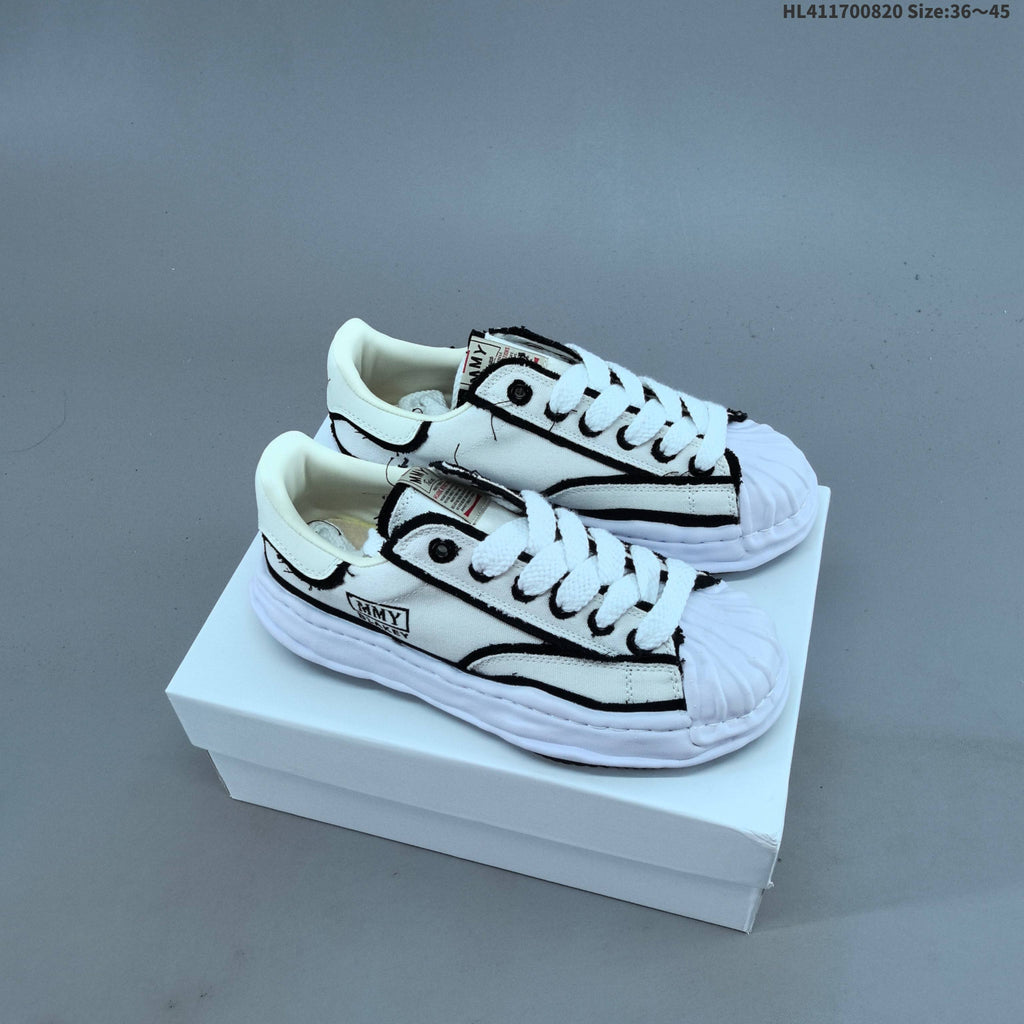 Maison Mihara Yasuhiro Blakey Low Trainers - product image from the listing.