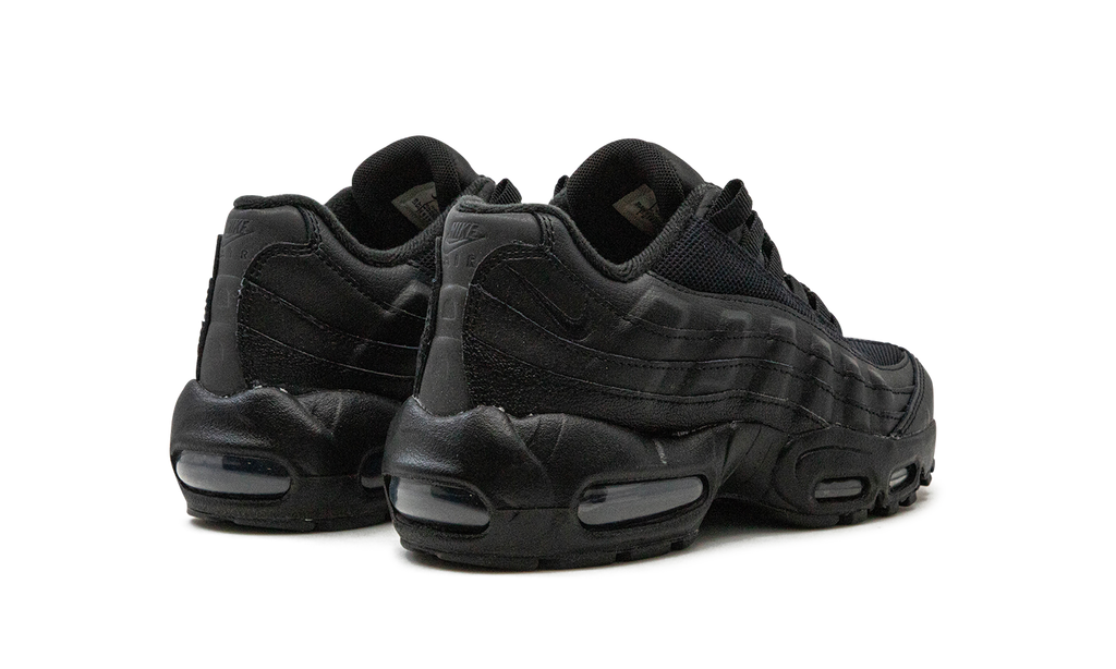 "Triple Black" Air Max 95 Recraft GS CJ3906 001 - product image from the listing.