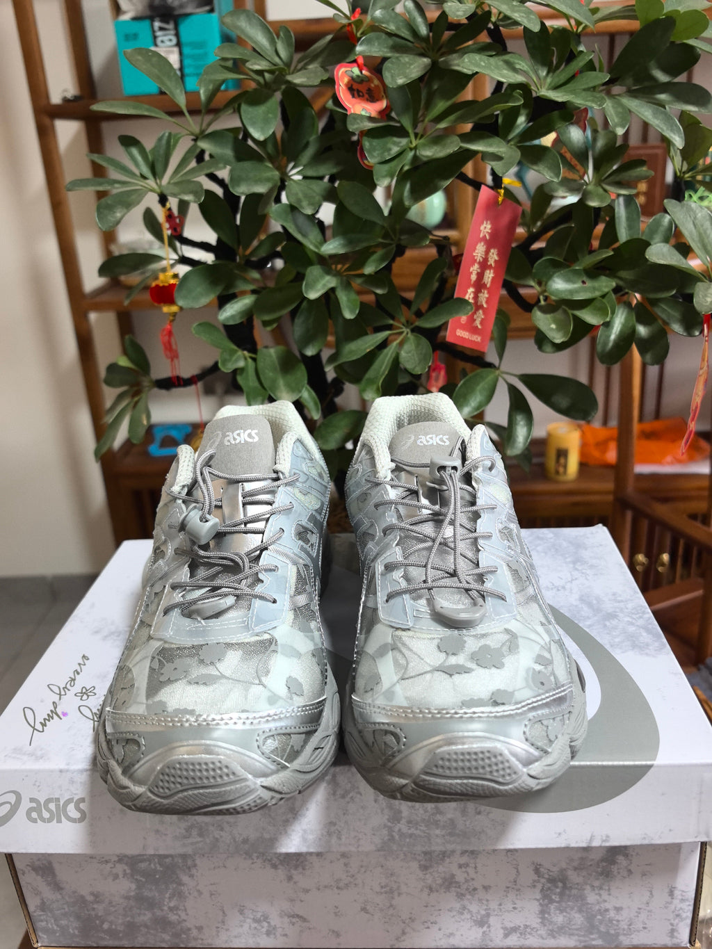 Grey and Silver ASICS GEL-B3 Sneakers - product image from the listing.