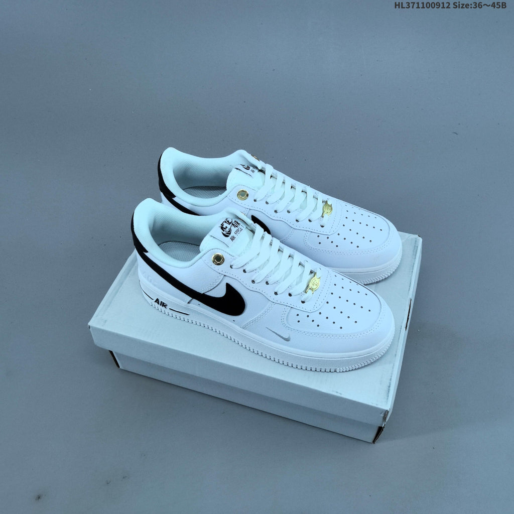 Nike Air Force 1 '07 Low-Cut Sneakers - product image from the listing.