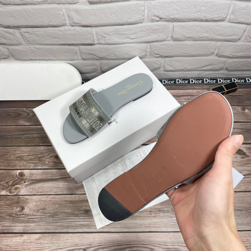 Women's MJDS11 shoes 35-42 slippers with all packaging - product image from the listing.