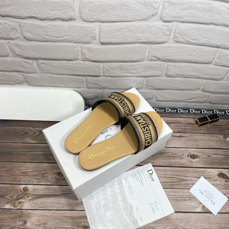 Women's MJDS11 shoes 35-42 slippers with all packaging - product image from the listing.