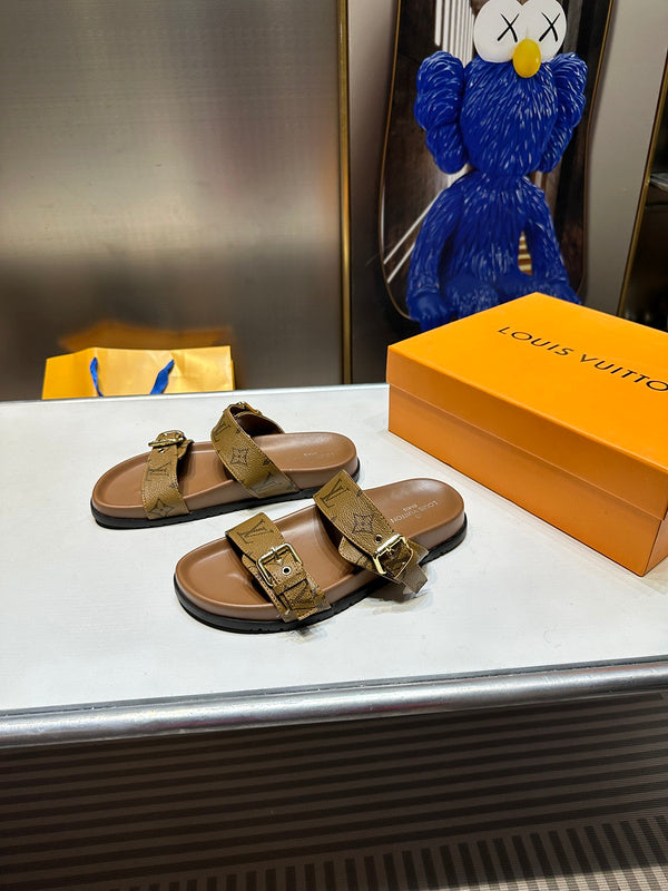 Women's MLS4 Slippers And Man shoes 35-45 With box - product image from the listing.