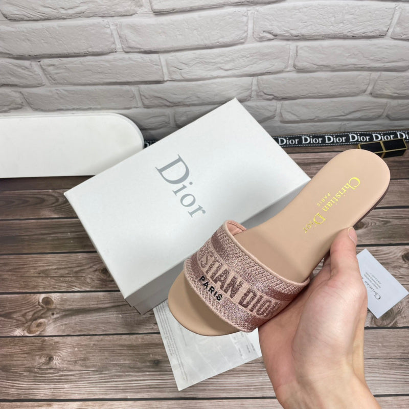 Women's MJDS12 shoes 35-42 slippers with all packaging - product image from the listing.