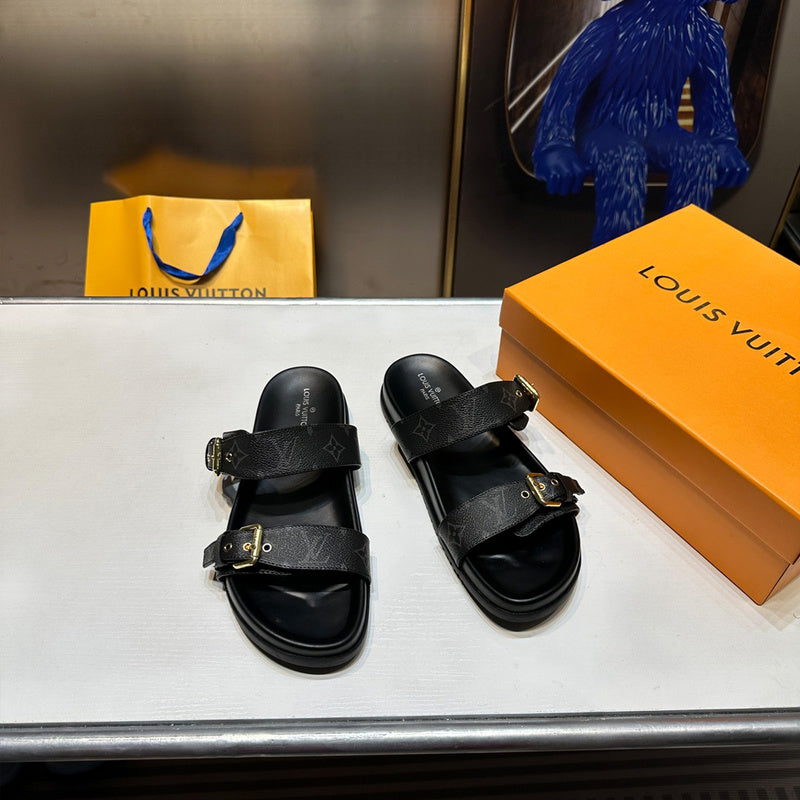 Women's MLS4 Slippers And Man shoes 35-45 With box - product image from the listing.