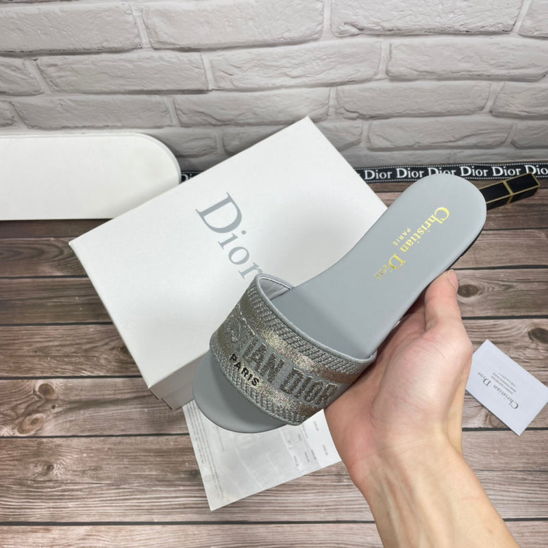 Women's MJDS11 shoes 35-42 slippers with all packaging - product image from the listing.