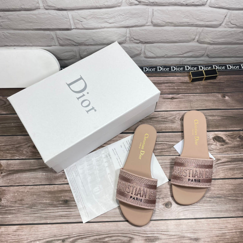 Women's MJDS12 shoes 35-42 slippers with all packaging - product image from the listing.