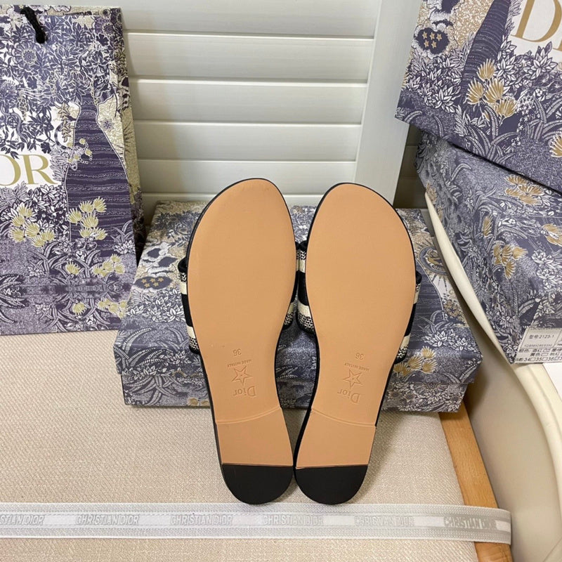 Women's MDS3 Slippers shoes 35-42 With box - product image from the listing.