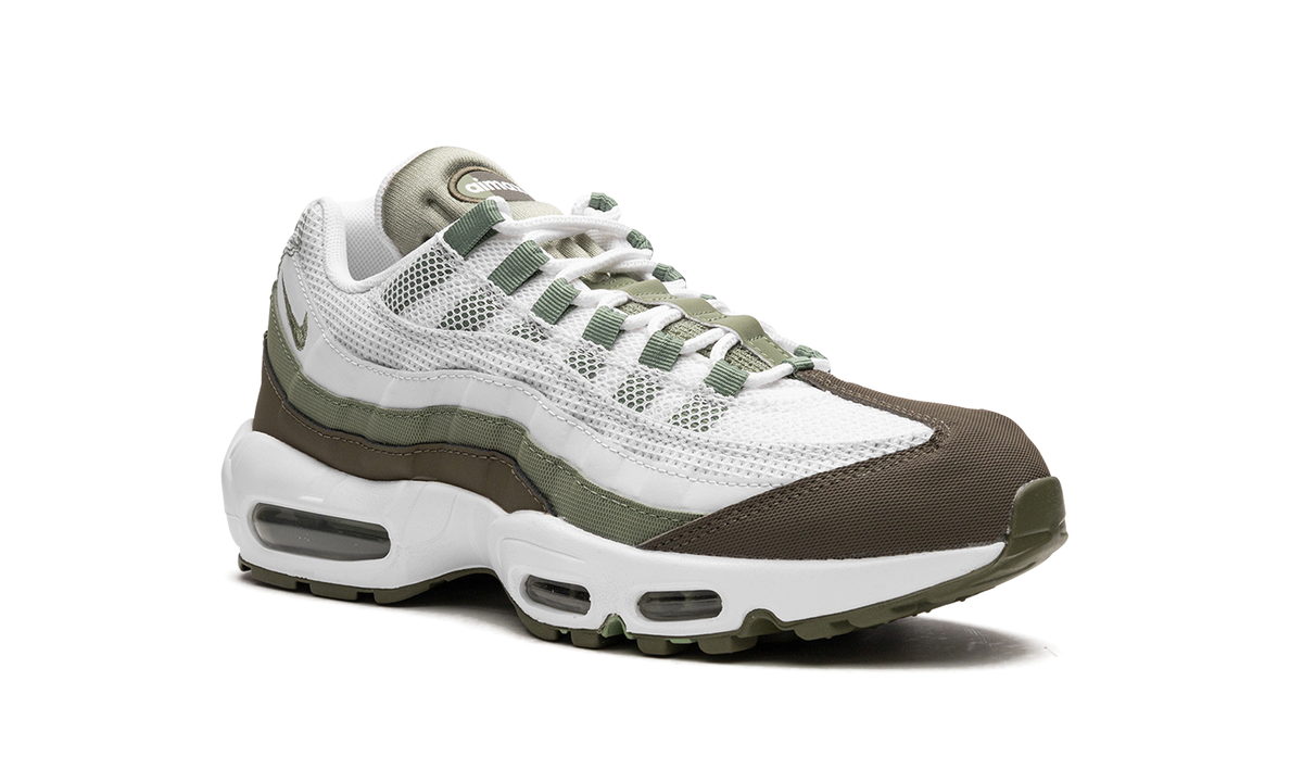 "Oil Green" Air Max 95 FD0780 100 - product image from the listing.