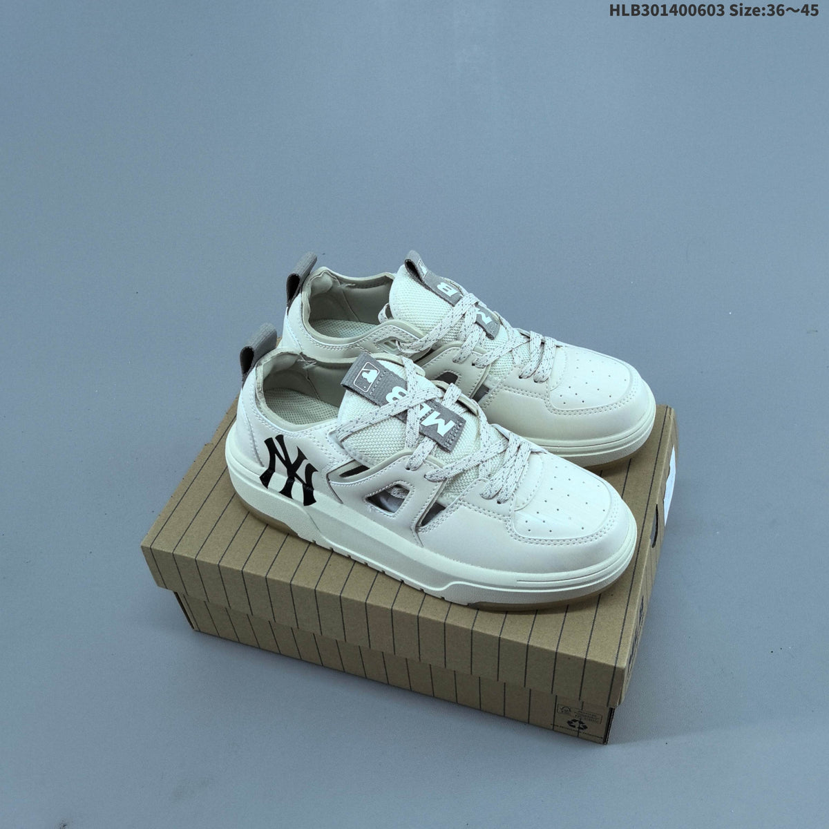 MLB New York Yankees Platform Trainers in Off-White - product image from the listing.