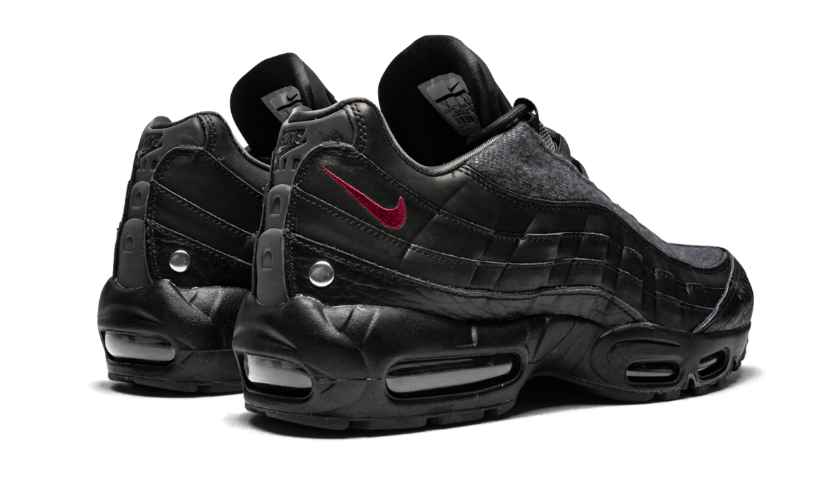 "Jacket Pack" Air Max 95 NRG AT6146 001 - product image from the listing.