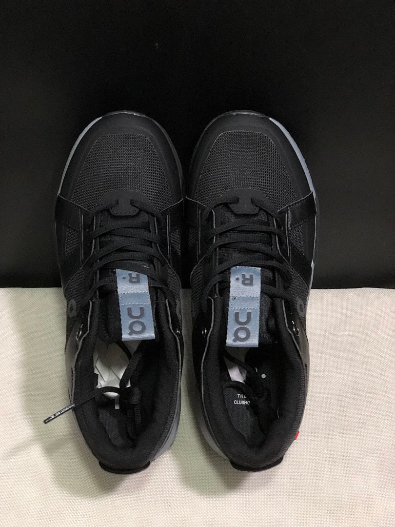 On The Roger Clubhouse Pro Sneakers in Black - product image from the listing.