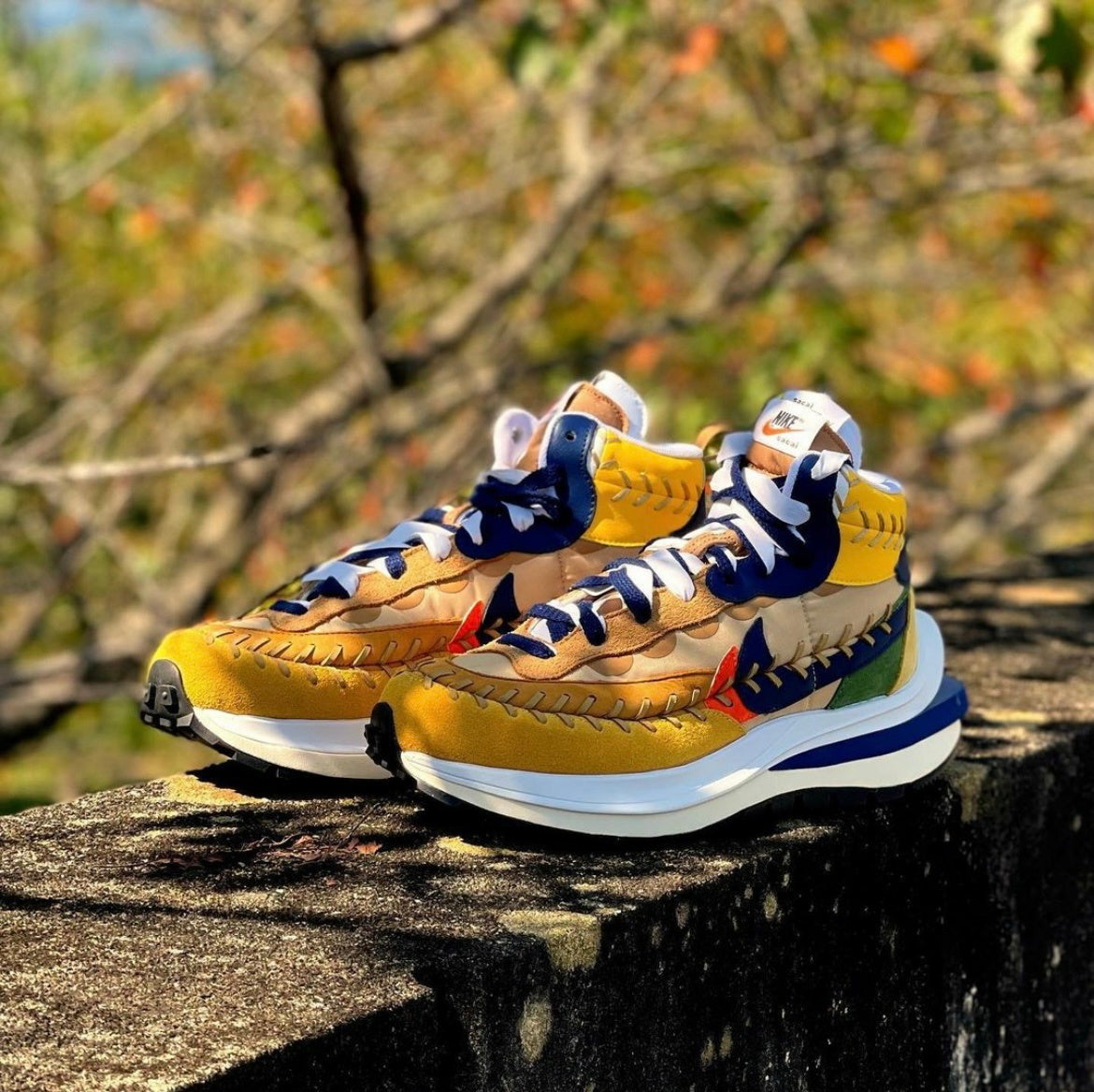 Nike VaporWaffle x sacai x Jean Paul Gaultier Trainers DH9186-200 - product image from the listing.