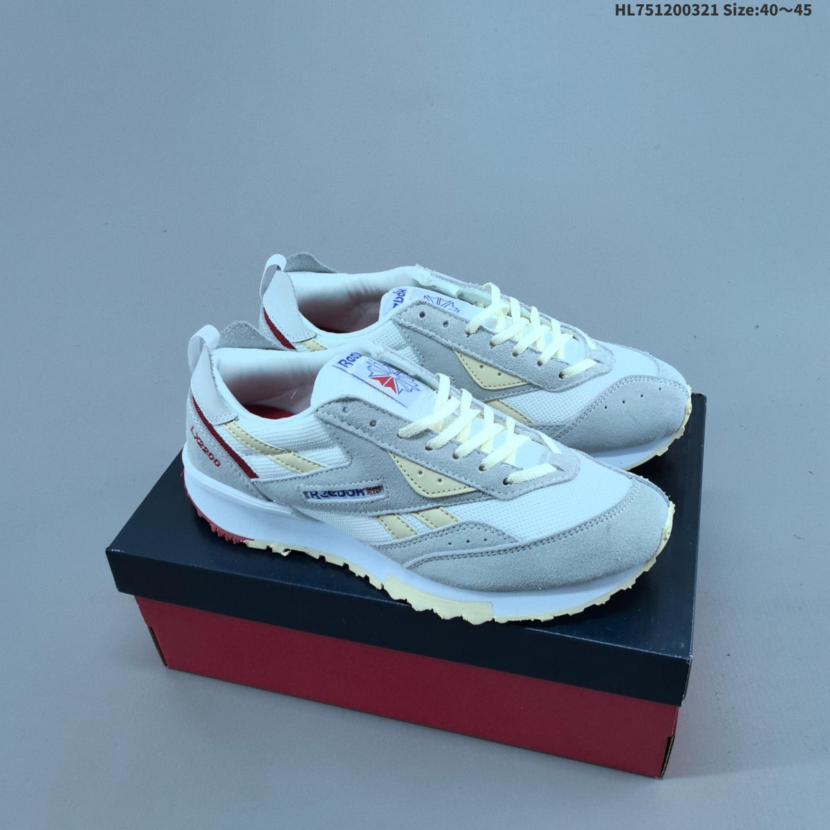 Reebok LX2200 Retro Sneakers for Running - product image from the listing.