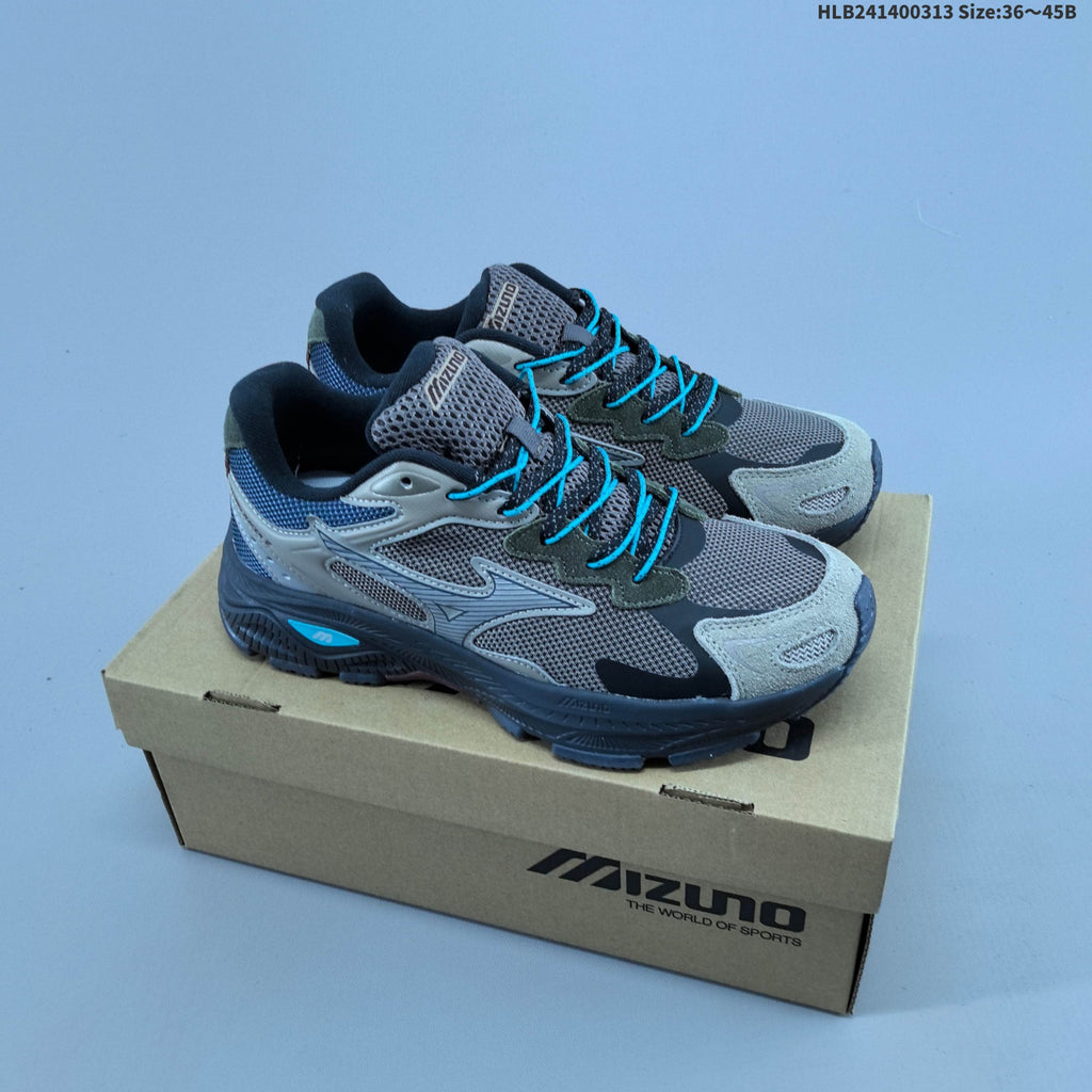 Mizuno Retro Sneakers for Running - product image from the listing.