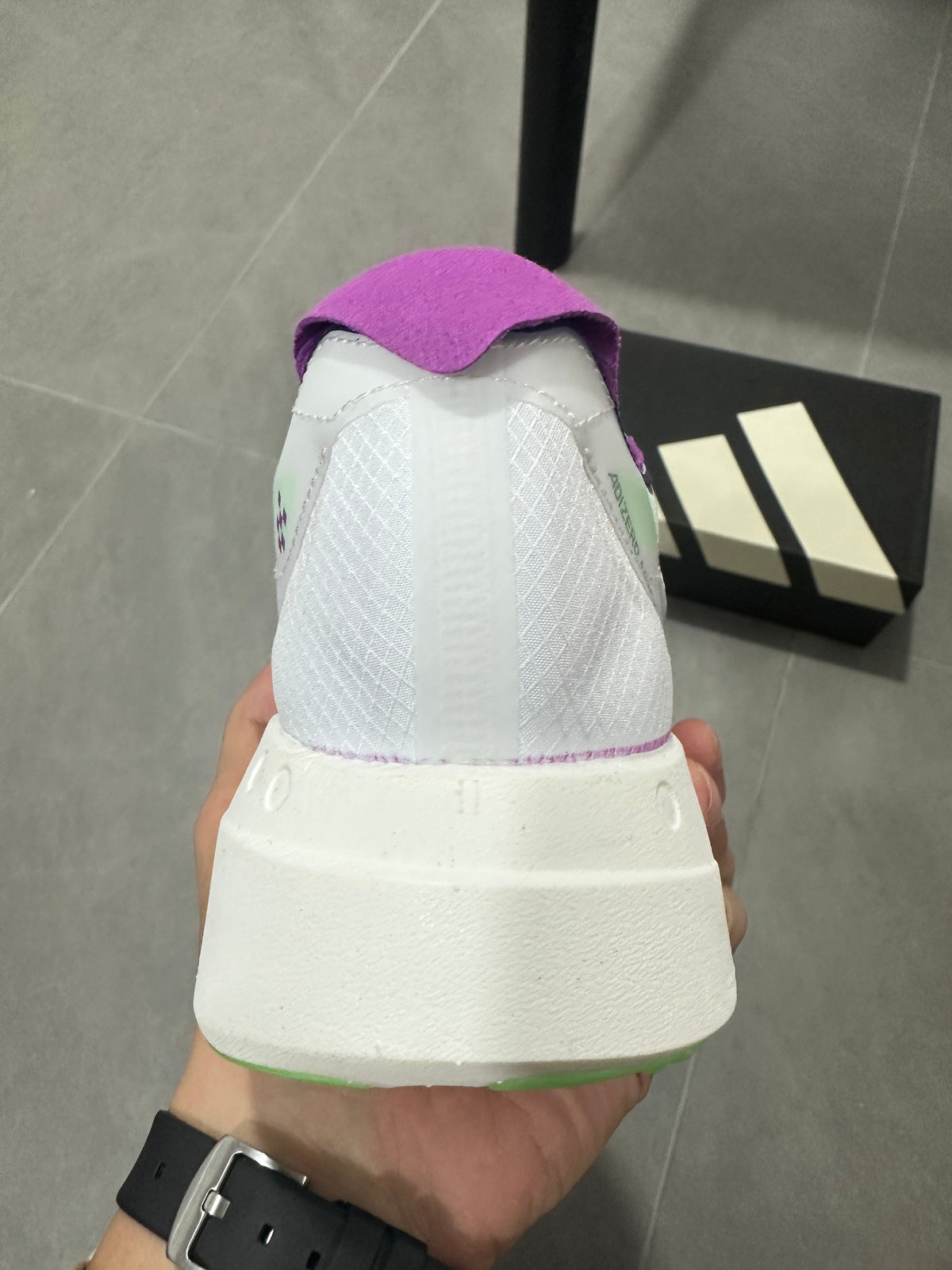 Nike ZoomX Invincible Run 3 in White Purple JR1656 - product image from the listing.