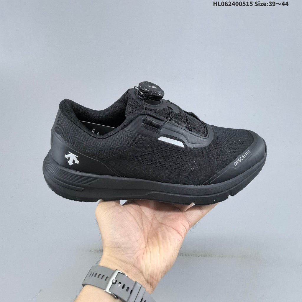 DESCENTE EASE AIR JR BOA Sneakers for Running - product image from the listing.