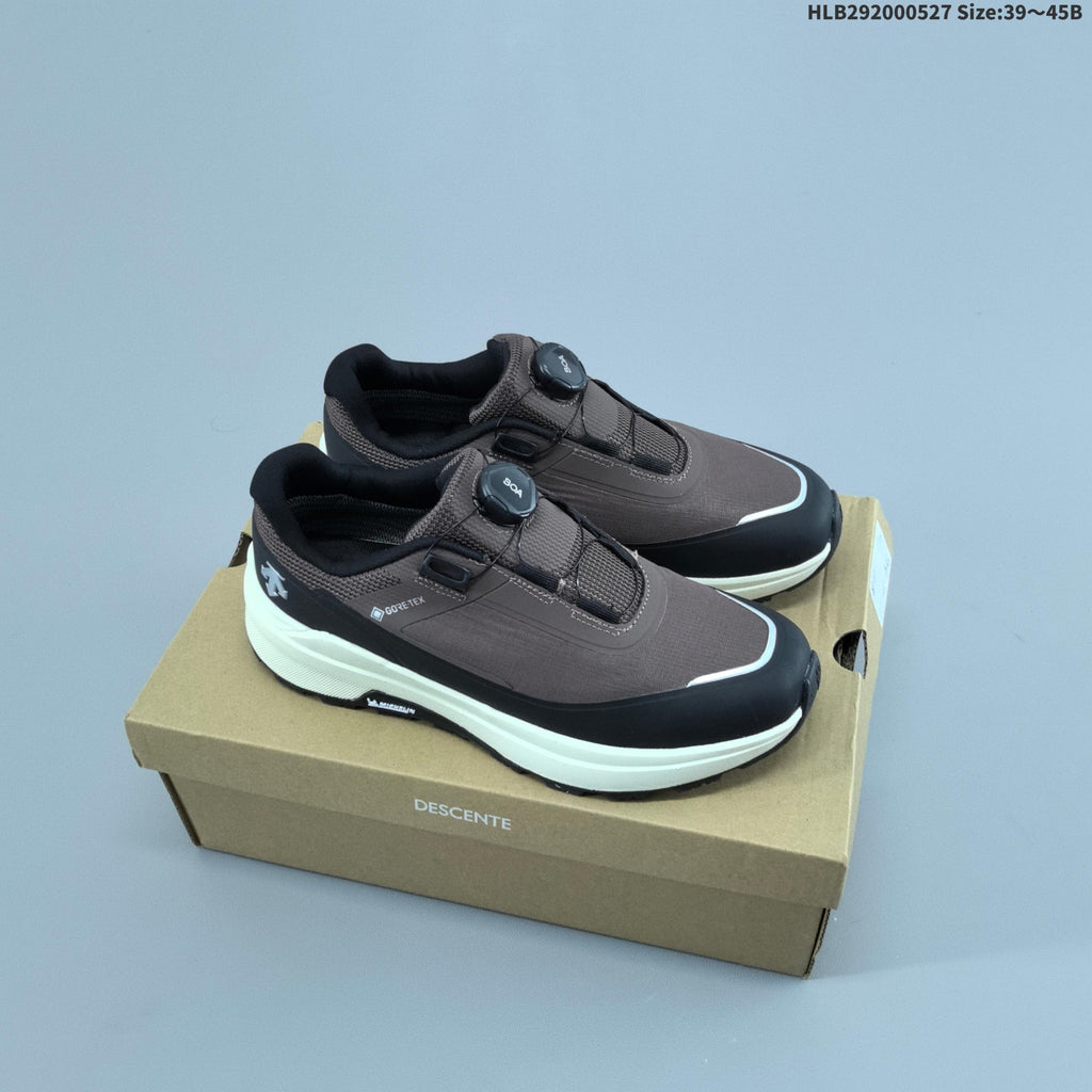 DESCENTE DUALIS PRIME WIRE 2.0 GORE-TEX Trail Footwear - product image from the listing.