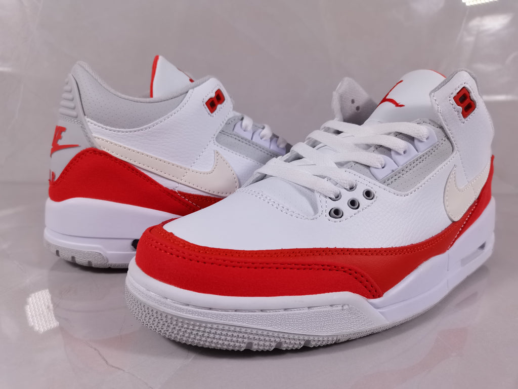 Air Jordan 3 Retro Sneakers in White Red - product image from the listing.