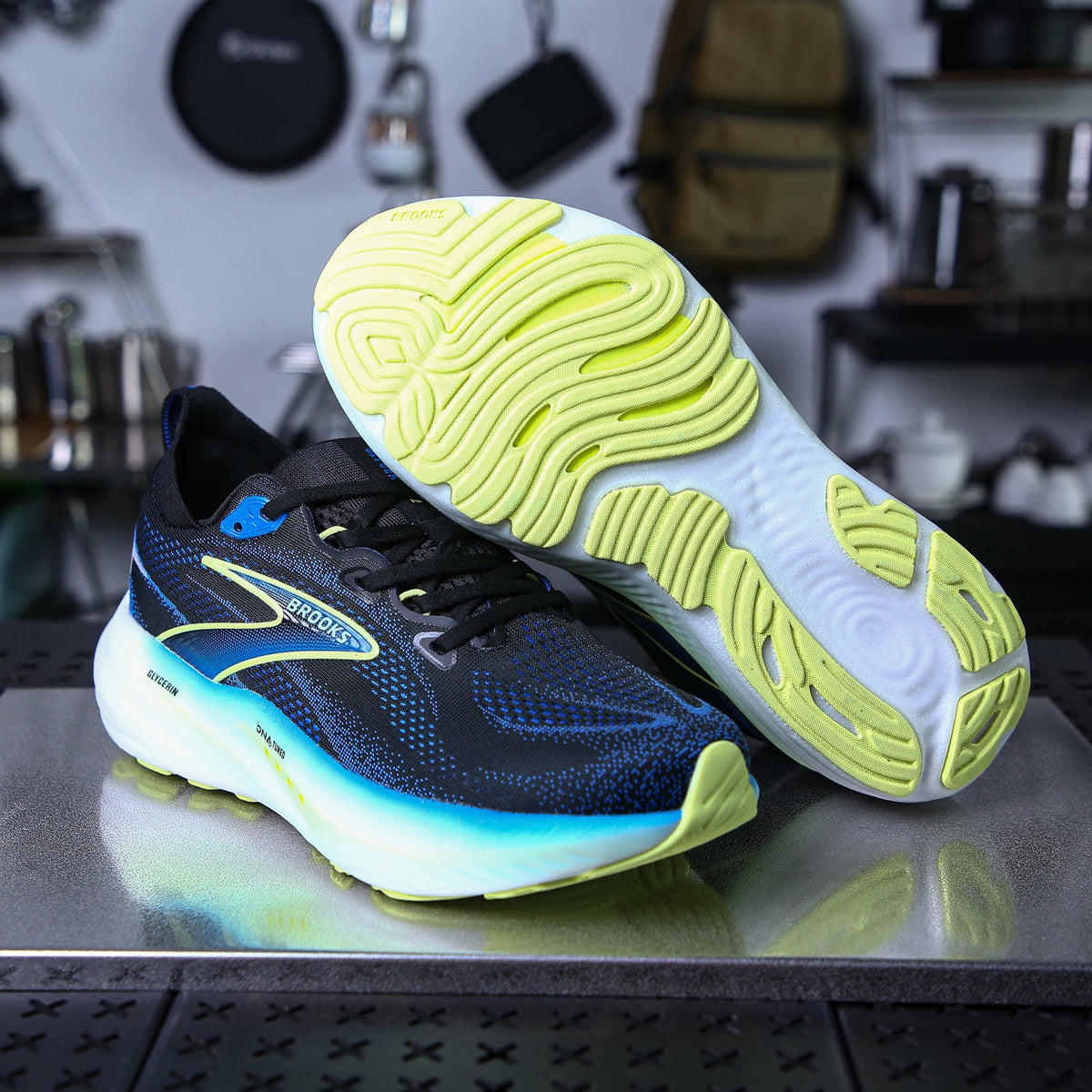 Brooks Glycerin 22 Shoes for Running - product image from the listing.