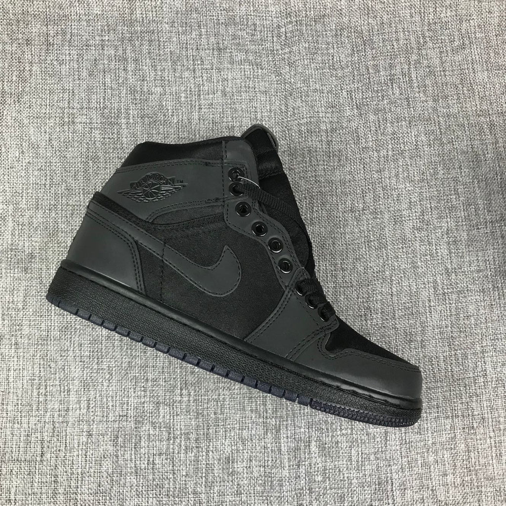 Black Rose Sneakers - Air Jordan 1 Retro High - product image from the listing.