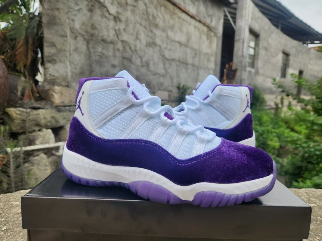 "White Velvet Purple" Air Jordan 11 Retro - product image from the listing.