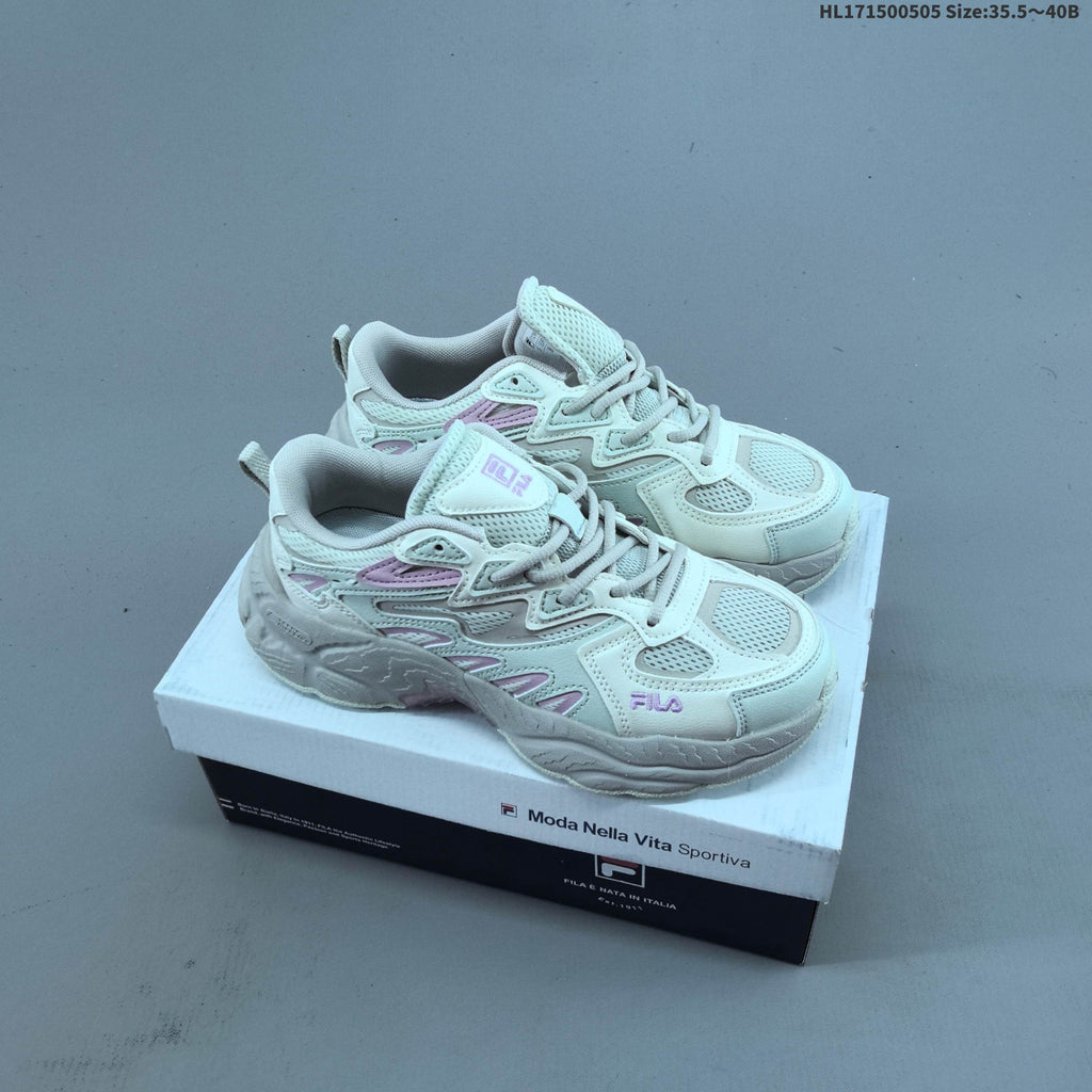 FILA FERN Low-Cut Sneakers F12M331101 - product image from the listing.
