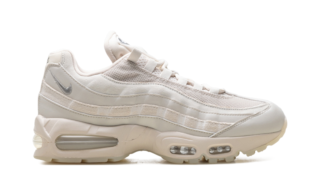 Women's Air Max 95 "Soft Pearl" IB6396 101 - product image from the listing.