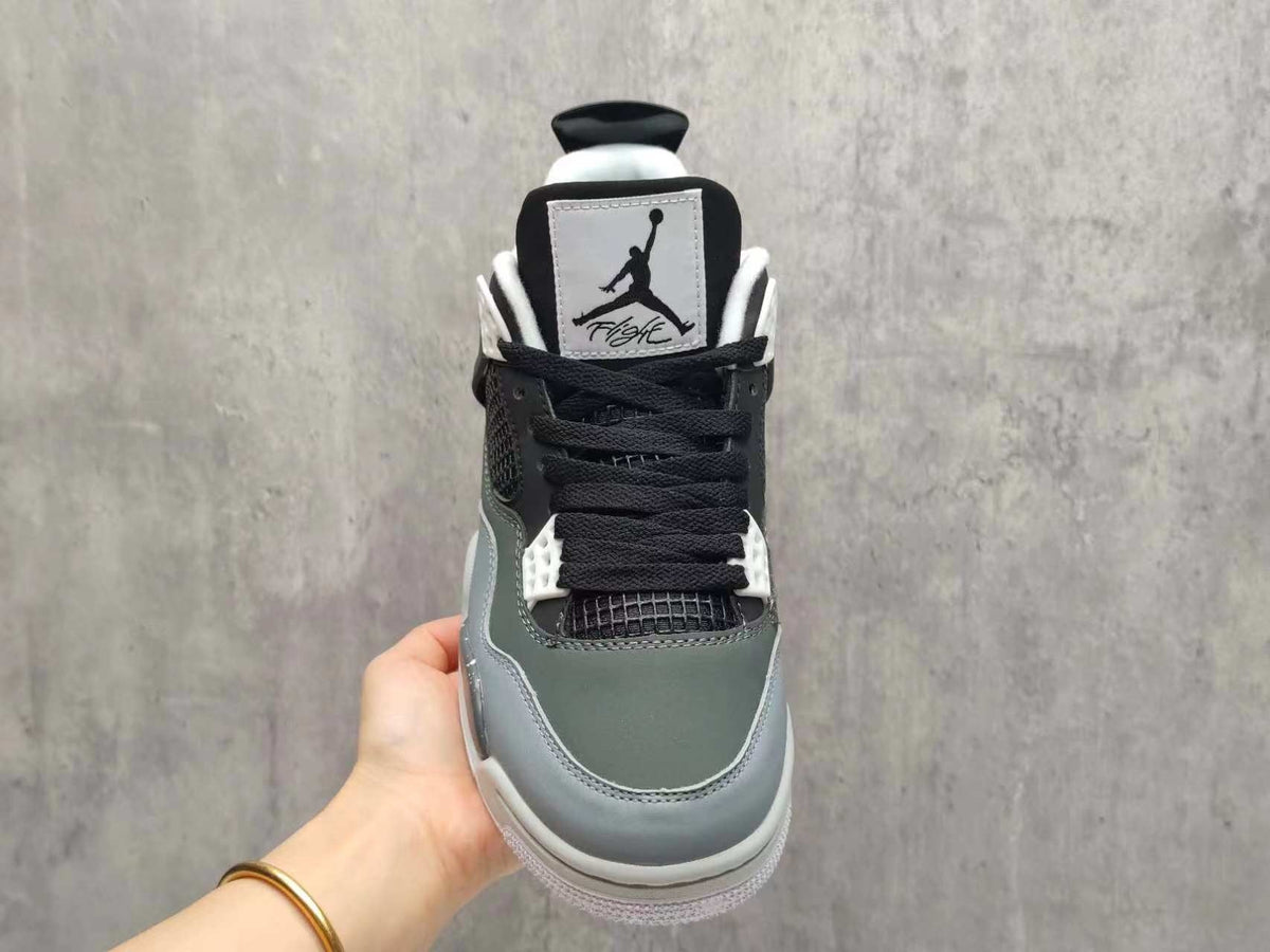"Fear" Air Jordan 4 Retro (Fear Pack) - product image from the listing.
