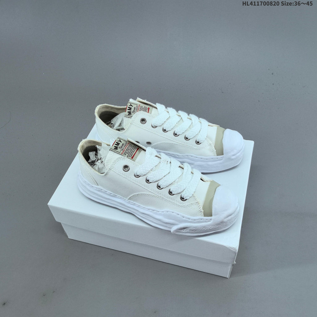 Maison Mihara Yasuhiro Blakey Low Trainers - product image from the listing.