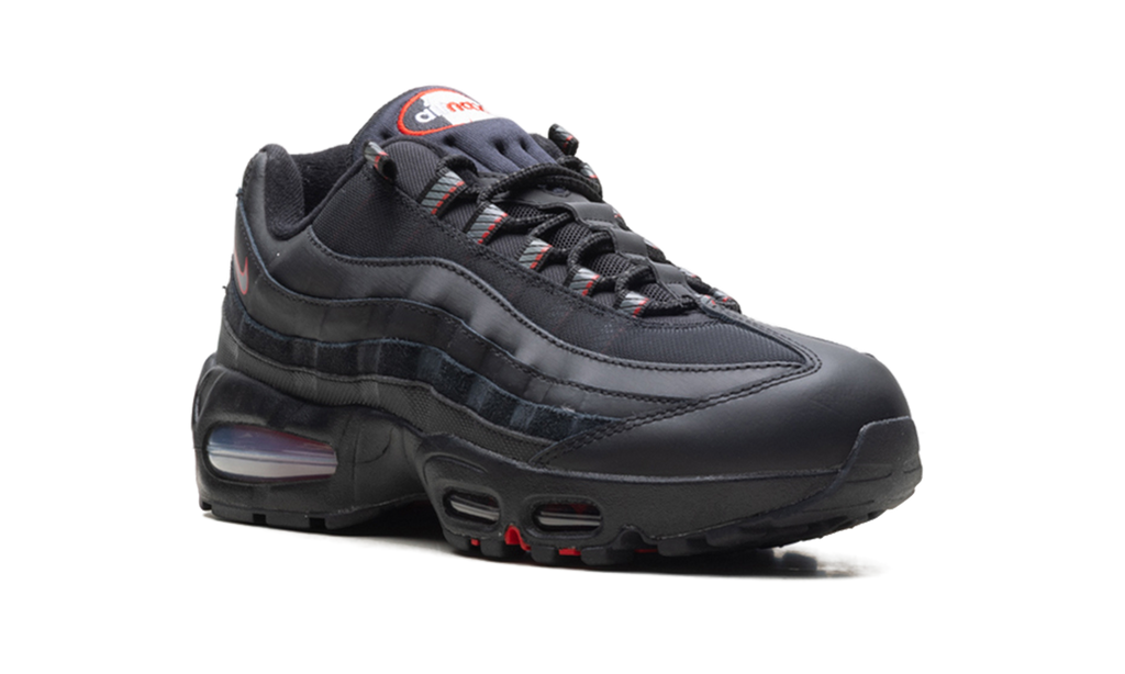 "Black University Red" Air Max 95 IH1228 003 - product image from the listing.