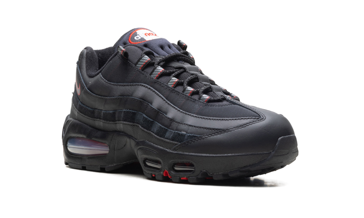 "Black University Red" Air Max 95 IH1228 003 - product image from the listing.