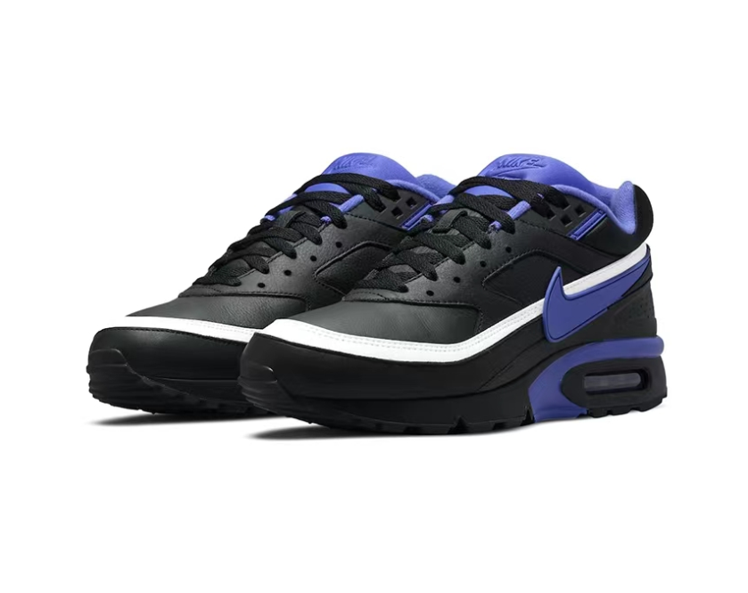 Nike Air Max Low-Top Sneakers in Black and Blue - product image from the listing.