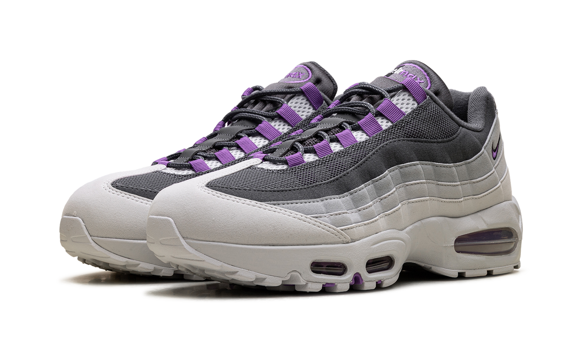 "Big Bubble Photon Dust Bright Violet" Air Max 95 OG HM4740 012 - product image from the listing.