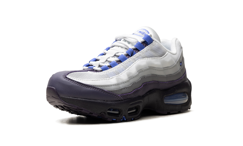 "Photon Dust / Sapphire Raisin" Air Max 95 GS II4130 017 - product image from the listing.