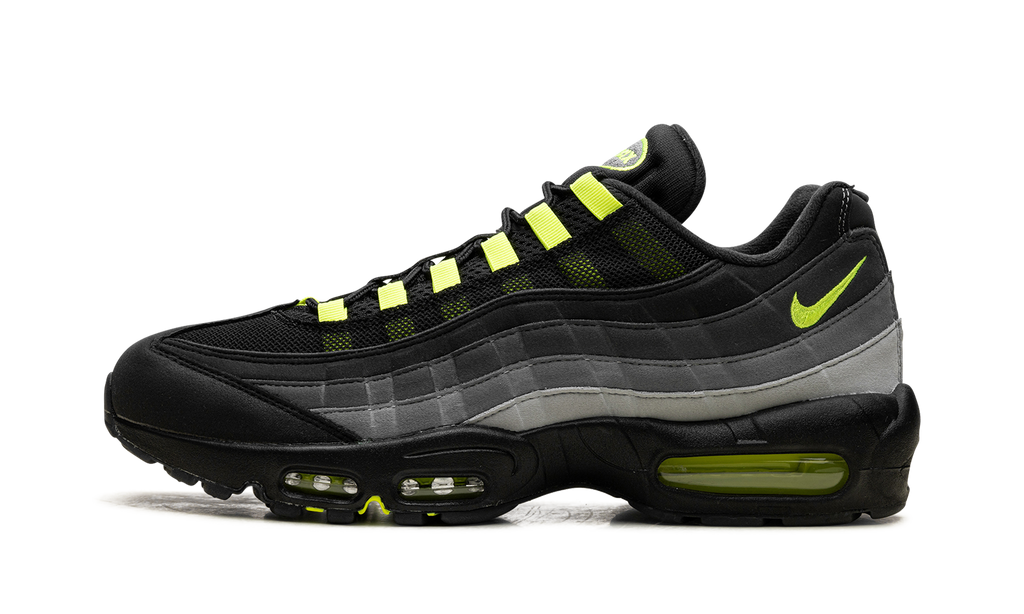 "Black Neon" Air Max 95 FV4710 001 - product image from the listing.