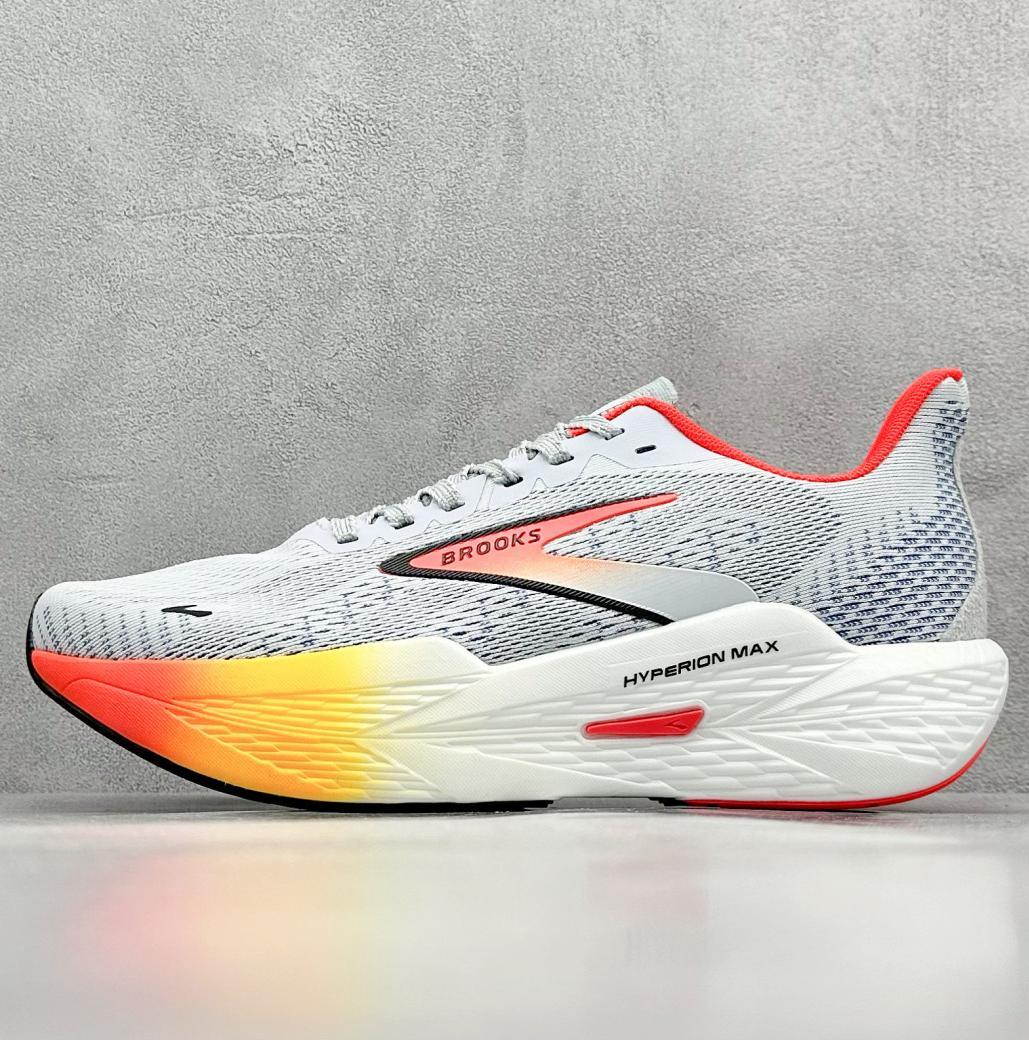 Brooks Hyperion Max Sneakers for Running - product image from the listing.