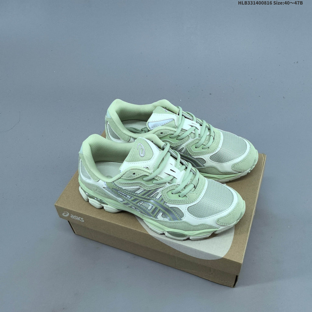 ASICS GEL-NYC Trainers 1203A634-200 - product image from the listing.