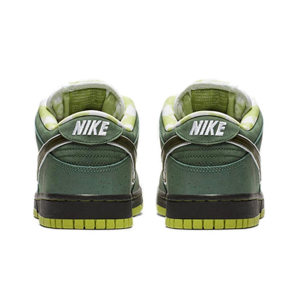 Nike SB Dunk Low Green Lobster Trainers BV1310-337 - product image from the listing.