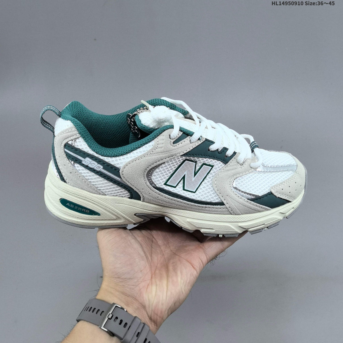 New Balance 530 Retro Sneakers for Running - product image from the listing.