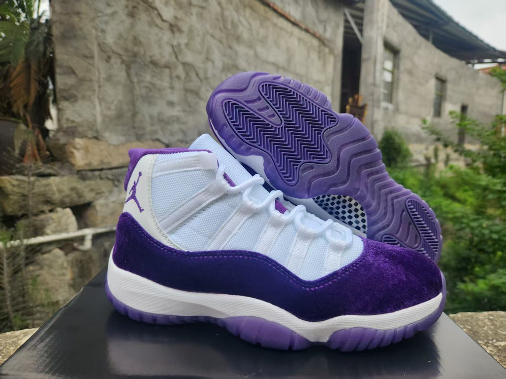 "White Velvet Purple" Air Jordan 11 Retro - product image from the listing.