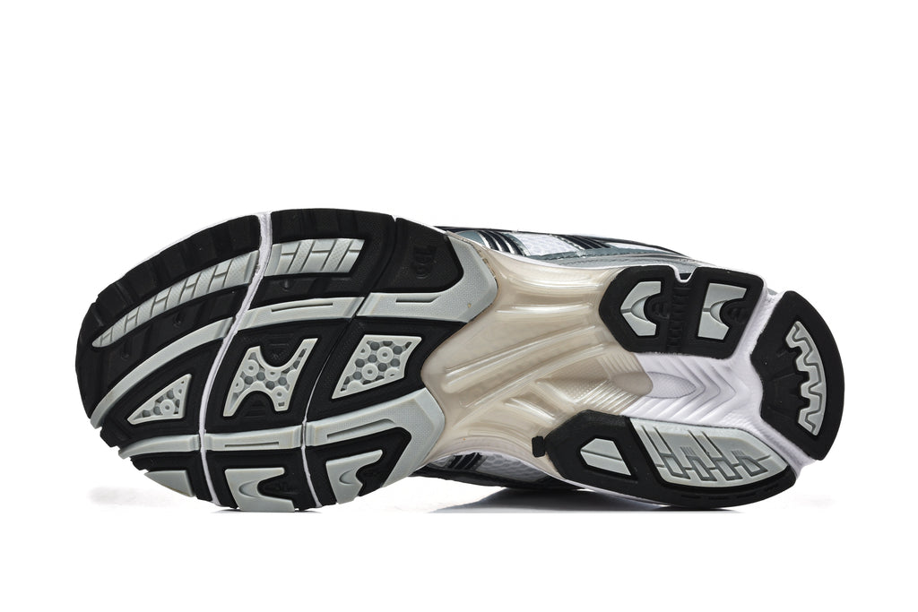 ASICS GEL-KAYANO 14 Sneakers in White Silver - product image from the listing.