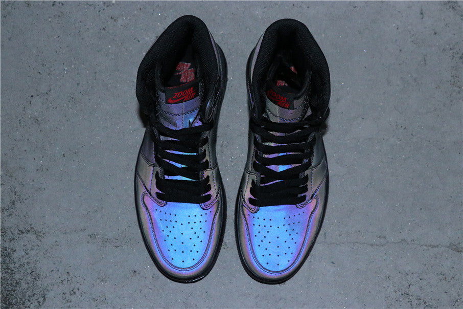 R2T Sneakers - Air Jordan 1 High Zoom BV0006-900 - product image from the listing.
