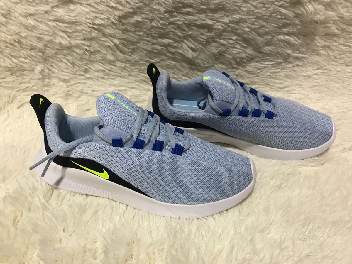 Nike Lunarlon 5 Running Sneakers in Grey Volt - product image from the listing.
