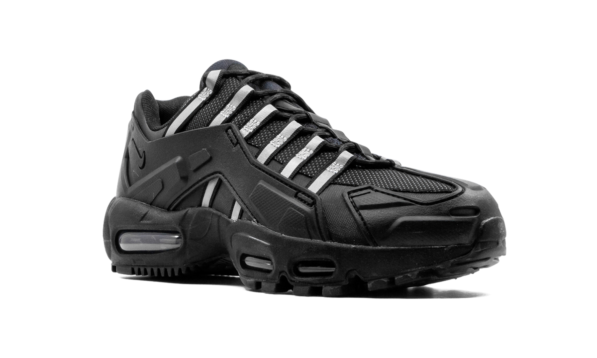 "Black / Reflective" Air Max 95 NDSTRKT CZ3591 001 - product image from the listing.