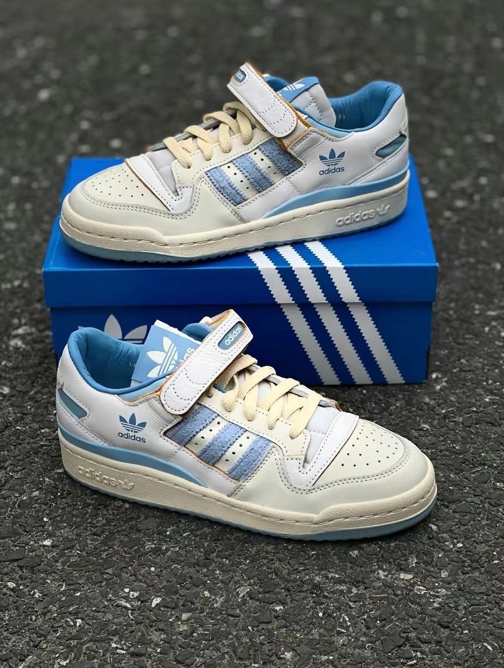 Adidas Originals Forum 84 Low LG Carolina Sneakers in Blue GZ1893 - product image from the listing.