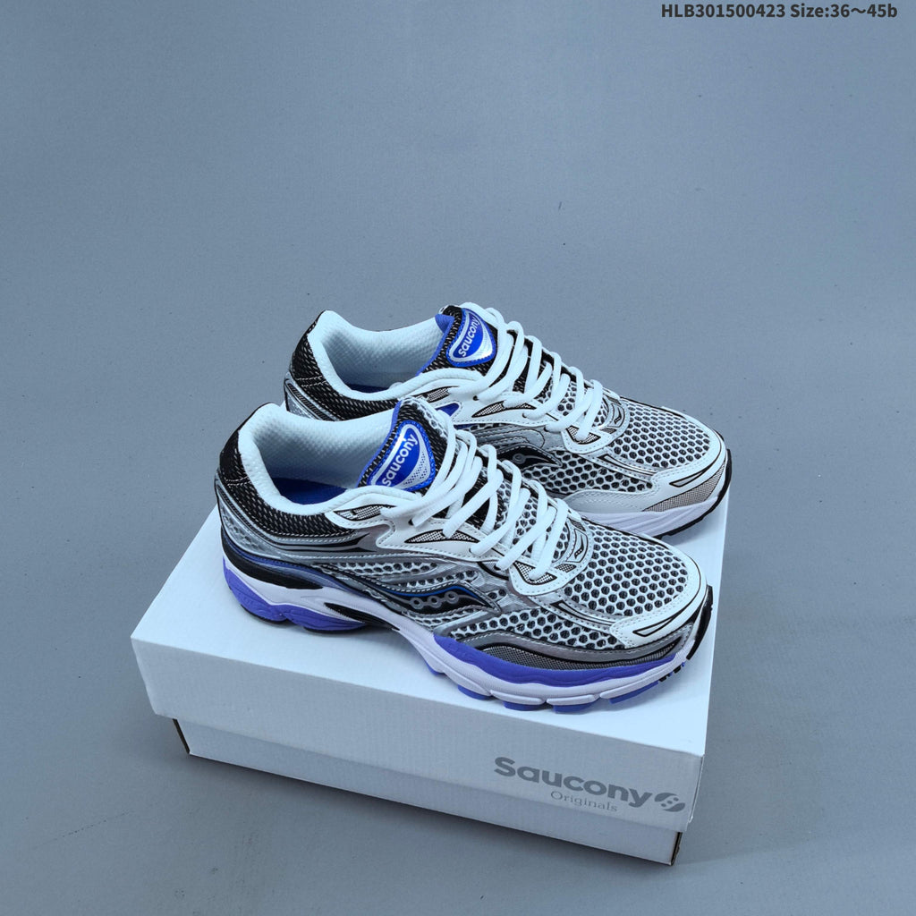Saucony ProGrid Omni 9 Retro Sneakers for Running - product image from the listing.